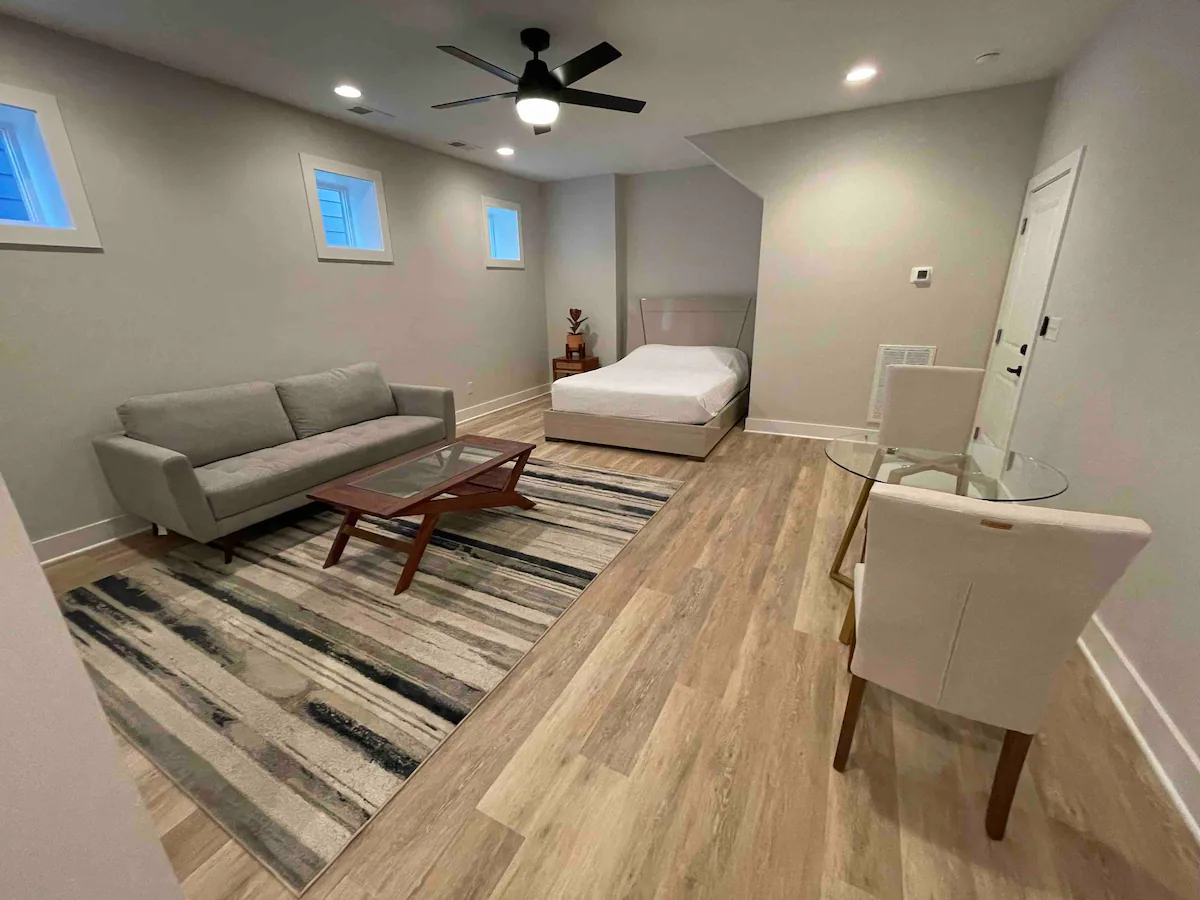 Cozy East Nash Studio